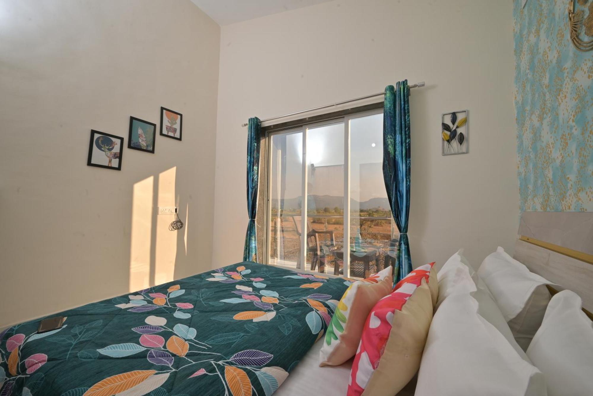 Empyrean Stay II Mirage Villa II Ac II 4Bhk II Largest Pool In Lonavala Li Экстерьер фото